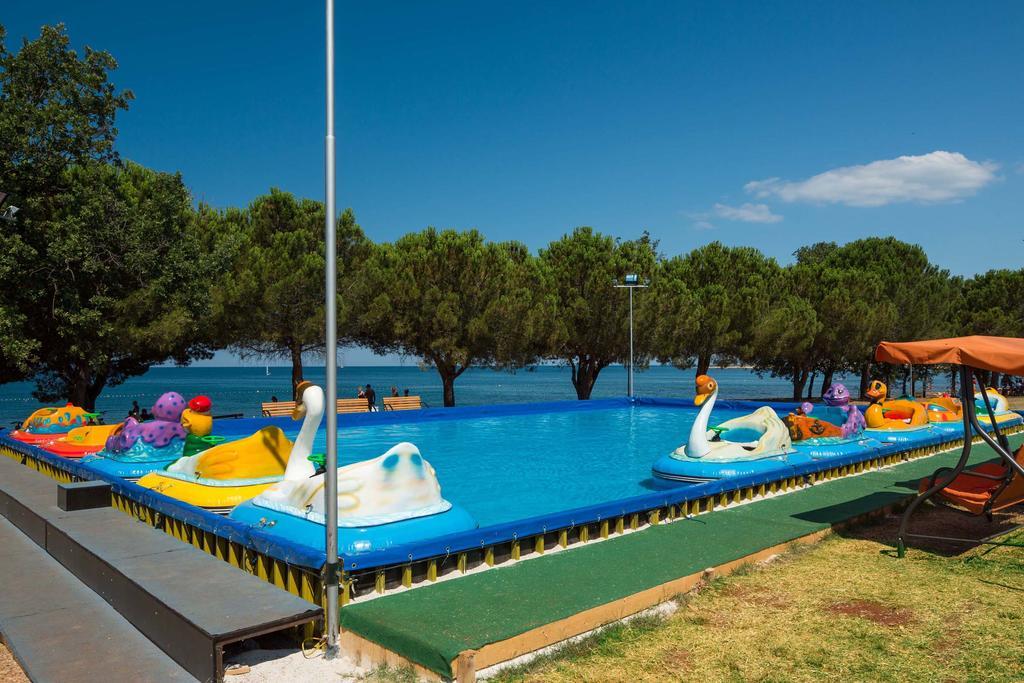 Mobile Homes Premium Vista Mare Park Umag By Camp4You Exterior foto
