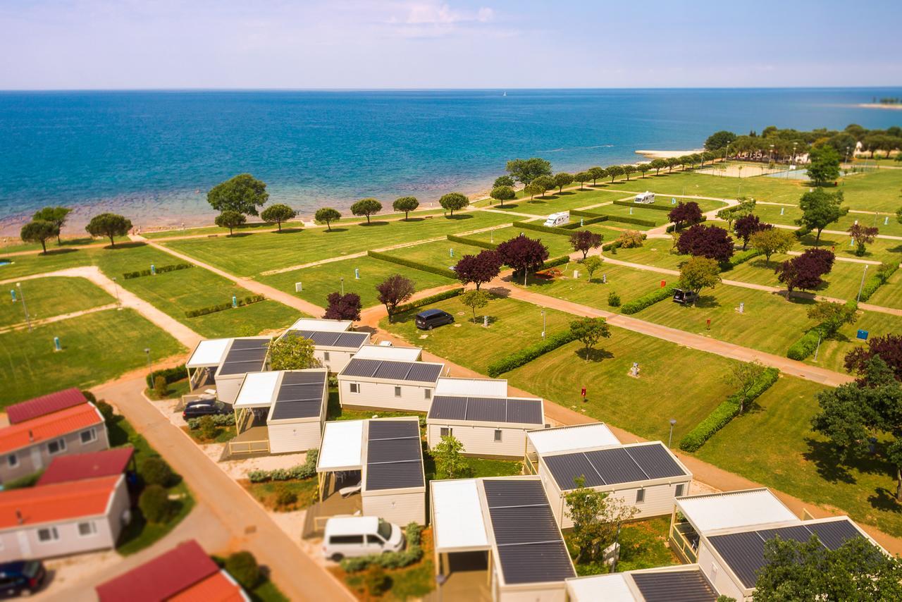 Mobile Homes Premium Vista Mare Park Umag By Camp4You Exterior foto